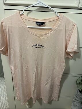 Stone Harbor Short Sleeve Tee in Light Pink